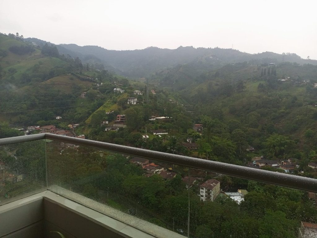 Apartamento en venta en El Salado, Envigado · foto 3 de 14