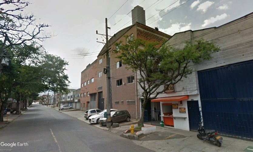 Bodega en venta en La Esmeralda, Itagüí, 1363 m² · foto 4 de 22