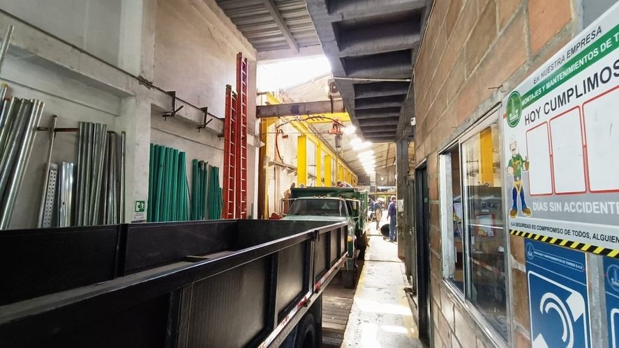 Bodega en venta en La Esmeralda, Itagüí, 1363 m² · foto 21 de 22