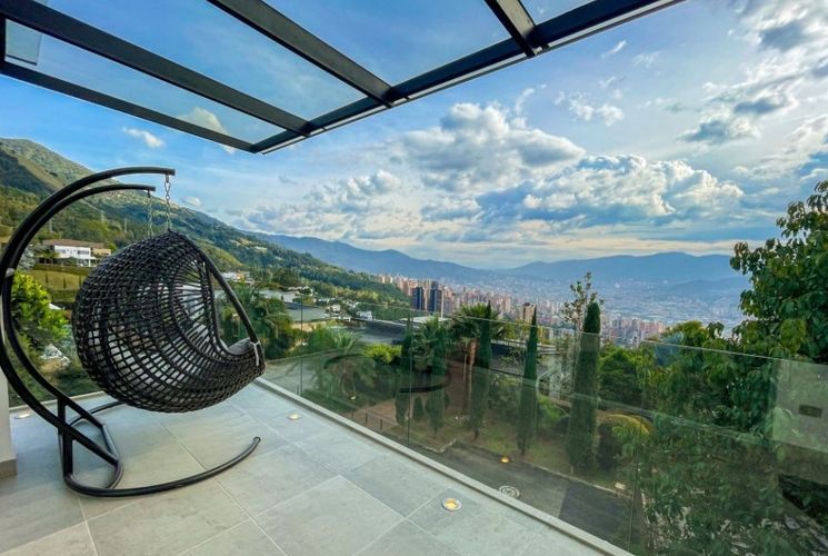 Casa de 4 alcobas en venta en Las Palmas, Envigado, 730 m² · foto 4 de 19