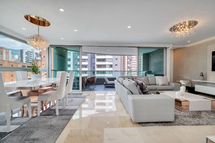 Apartamento de 4 alcobas en venta en Castropol, Medellín, 177 m² · foto 5 de 20