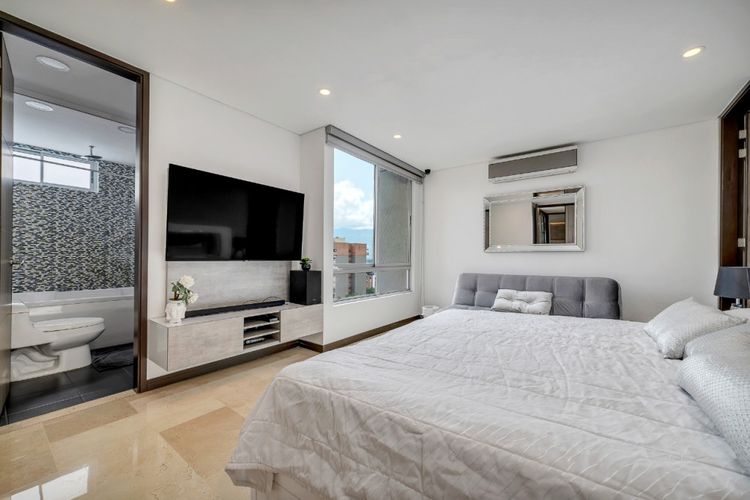 Apartamento de 4 alcobas en venta en Castropol, Medellín, 177 m² · foto 9 de 20