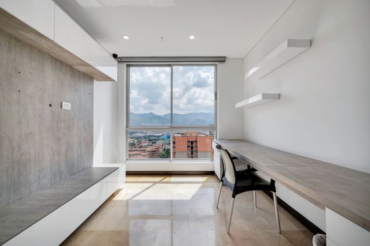 Apartamento de 4 alcobas en venta en Castropol, Medellín, 177 m² · foto 11 de 20