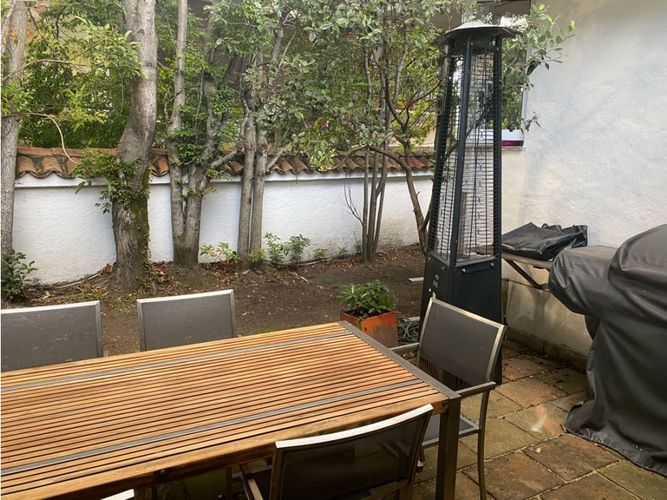 Casa de 3 alcobas en venta en Santa Barbara Alta, Bogotá, 403 m² · foto 3 de 24