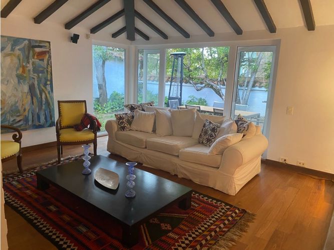 Casa de 3 alcobas en venta en Santa Barbara Alta, Bogotá, 403 m² · foto 4 de 24