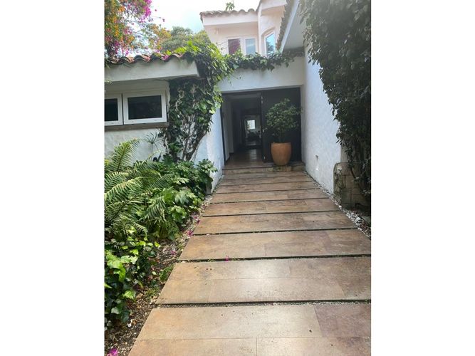 Casa de 3 alcobas en venta en Santa Barbara Alta, Bogotá, 403 m² · foto 6 de 24