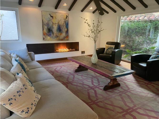 Casa de 3 alcobas en venta en Santa Barbara Alta, Bogotá, 403 m² · foto 7 de 24