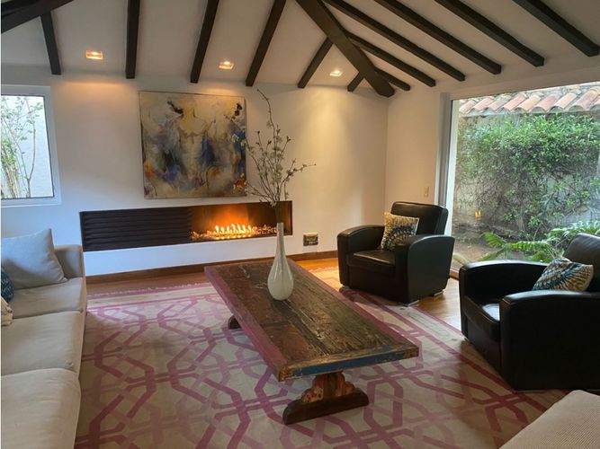 Casa de 3 alcobas en venta en Santa Barbara Alta, Bogotá, 403 m² · foto 8 de 24