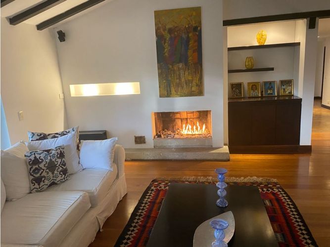 Casa de 3 alcobas en venta en Santa Barbara Alta, Bogotá, 403 m² · foto 9 de 24