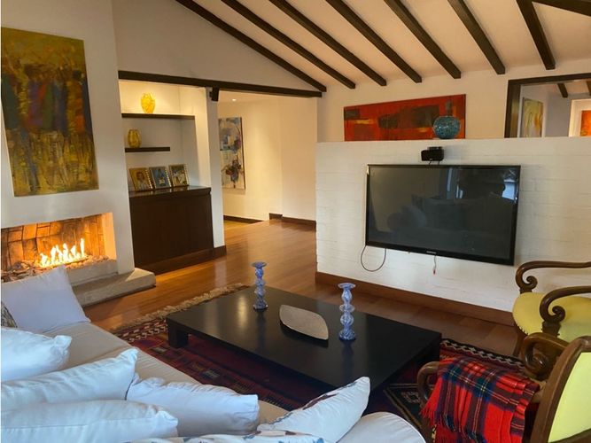 Casa de 3 alcobas en venta en Santa Barbara Alta, Bogotá, 403 m² · foto 10 de 24