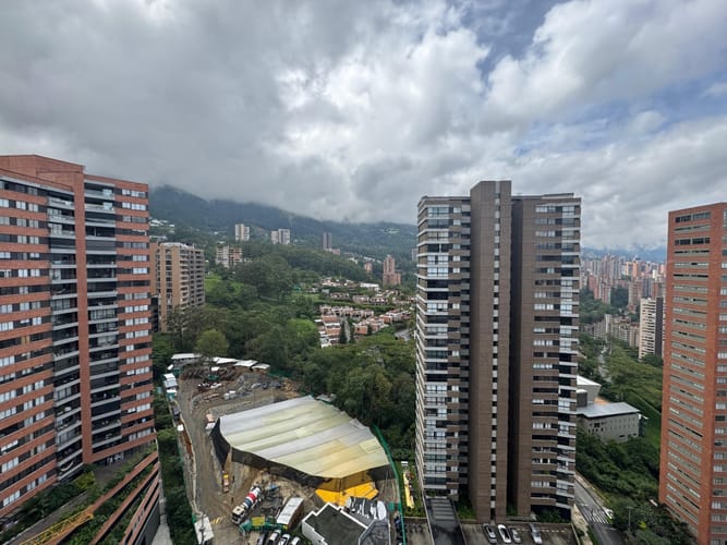 Apartamento de 3 alcobas en venta en Belén, Medellín, 121 m² · foto 7 de 21