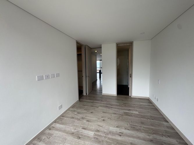 Apartamento de 3 alcobas en venta en Belén, Medellín, 121 m² · foto 8 de 21
