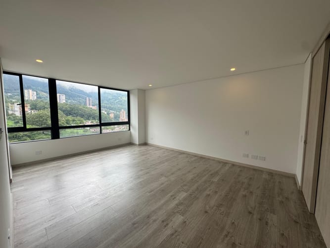 Apartamento de 3 alcobas en venta en Belén, Medellín, 121 m² · foto 17 de 21