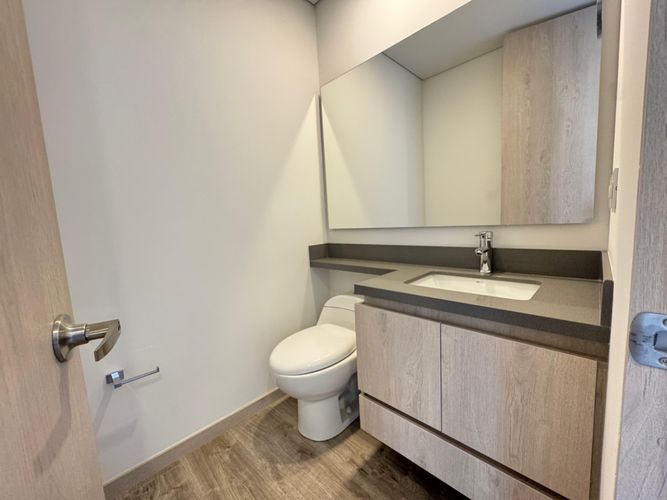 Apartamento de 3 alcobas en venta en Belén, Medellín, 121 m² · foto 18 de 21