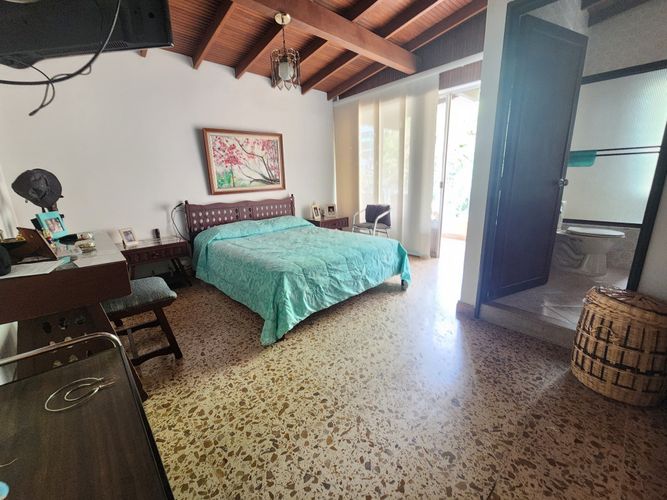 Casa de 4 alcobas en venta en El Velodromo, Medellín, 205 m² · foto 21 de 24