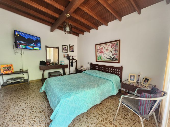 Casa de 4 alcobas en venta en El Velodromo, Medellín, 205 m² · foto 22 de 24