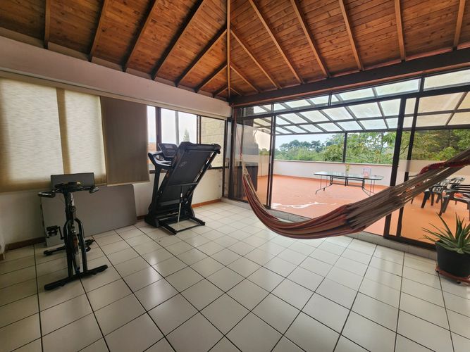 Apartamento de 3 alcobas en venta en El Poblado, Medellín, 278 m² · foto 11 de 24