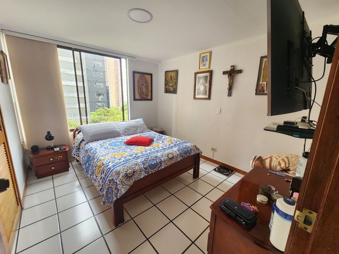 Apartamento de 3 alcobas en venta en El Poblado, Medellín, 278 m² · foto 19 de 24