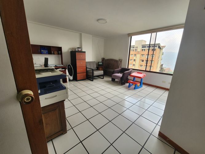 Apartamento de 3 alcobas en venta en El Poblado, Medellín, 278 m² · foto 22 de 24