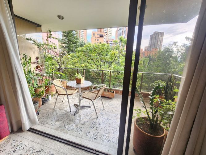 Apartamento de 4 alcobas en venta en Belén, Medellín, 253 m² · foto 6 de 24