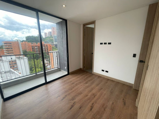 Apartamento en arriendo en Castropol, Medellín · foto 9 de 15