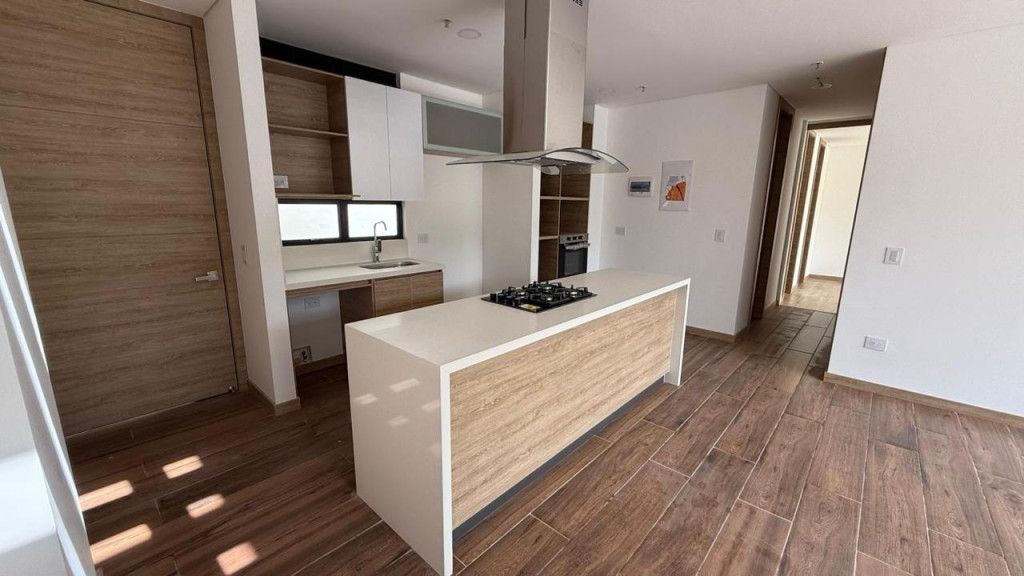 Apartamento en venta en Loma Del Escobero, Envigado · foto 3 de 19
