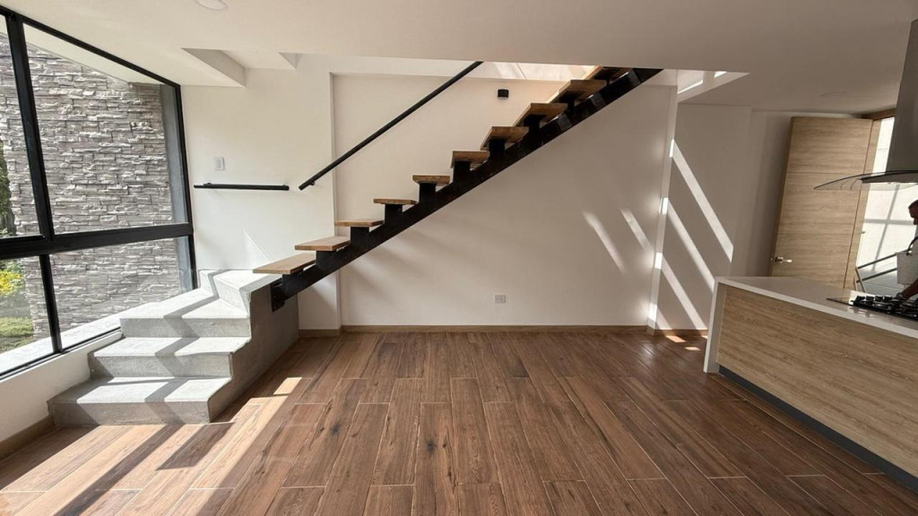 Apartamento en venta en Loma Del Escobero, Envigado · foto 5 de 19