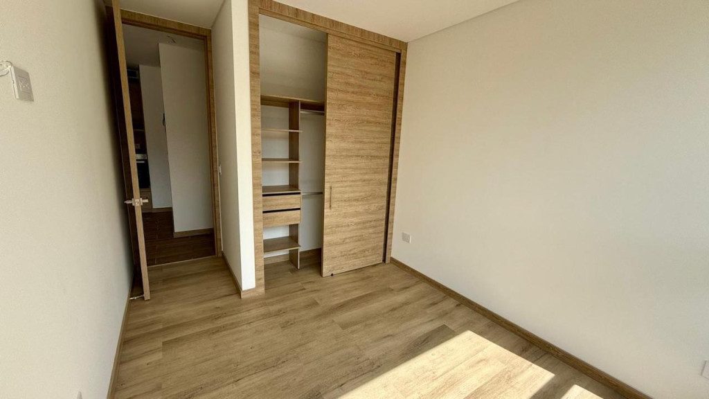 Apartamento en venta en Loma Del Escobero, Envigado · foto 12 de 19
