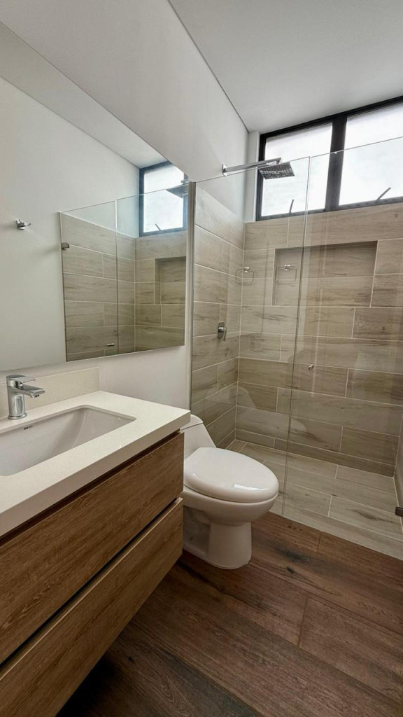 Apartamento en venta en Loma Del Escobero, Envigado · foto 16 de 19