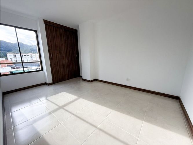 Apartamento de 3 alcobas en venta en La Ceja, 72 m² · foto 4 de 16