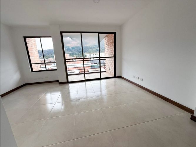 Apartamento de 3 alcobas en venta en La Ceja, 72 m² · foto 11 de 16