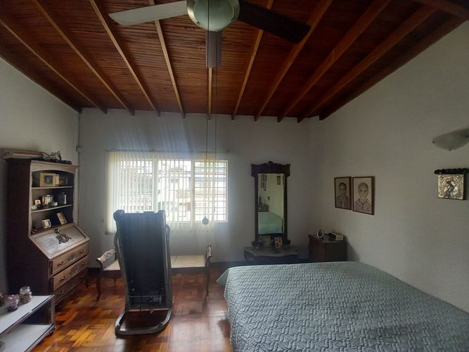 Casa de 5 alcobas en venta en Los Colores, Medellín, 379 m² · foto 5 de 20
