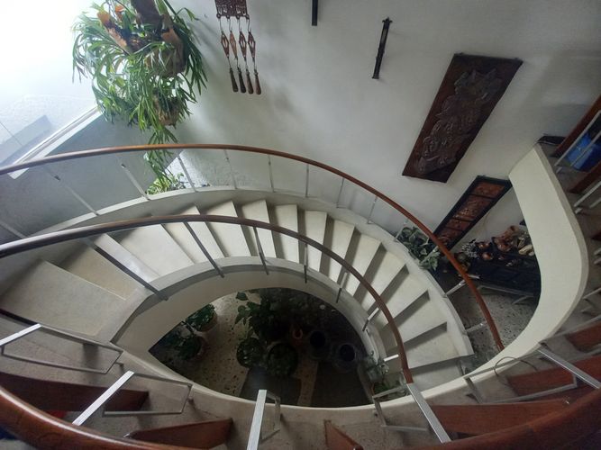 Casa de 5 alcobas en venta en Los Colores, Medellín, 379 m² · foto 13 de 20