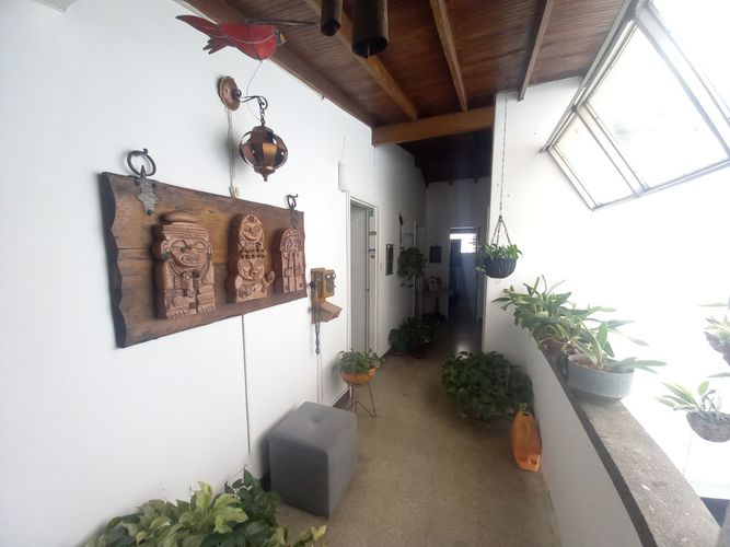 Casa de 5 alcobas en venta en Los Colores, Medellín, 379 m² · foto 15 de 20