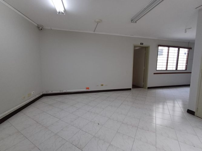 Oficina en venta en Laureles, Medellín, 146 m² · foto 7 de 24