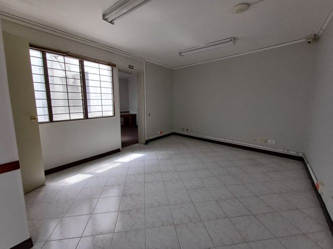 Oficina en venta en Laureles, Medellín, 146 m² · foto 11 de 24