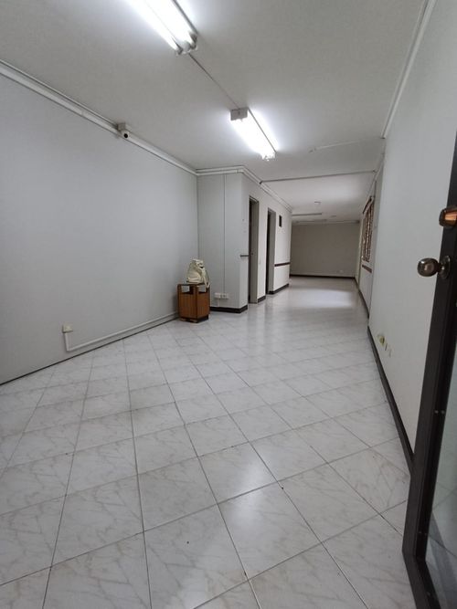 Oficina en venta en Laureles, Medellín, 146 m² · foto 16 de 24