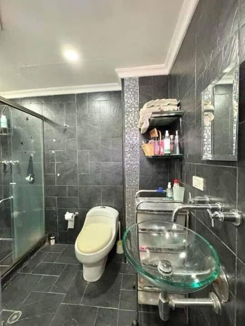 Apartamento de 3 alcobas en venta en Loma De Los Bernal, Medellín, 93 m² · foto 11 de 14