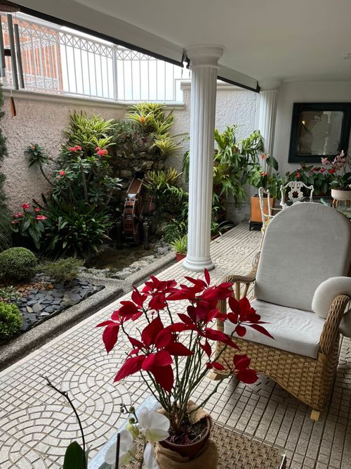 Casa de 3 alcobas en venta en El Castillo, Medellín, 336 m² · foto 9 de 22