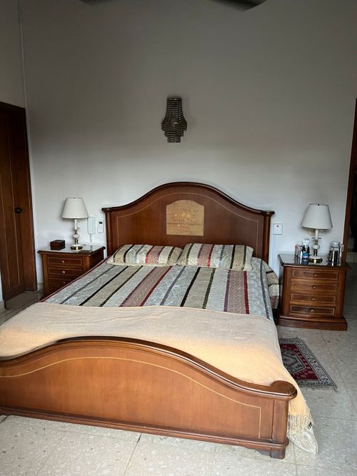 Casa de 3 alcobas en venta en El Castillo, Medellín, 336 m² · foto 16 de 22