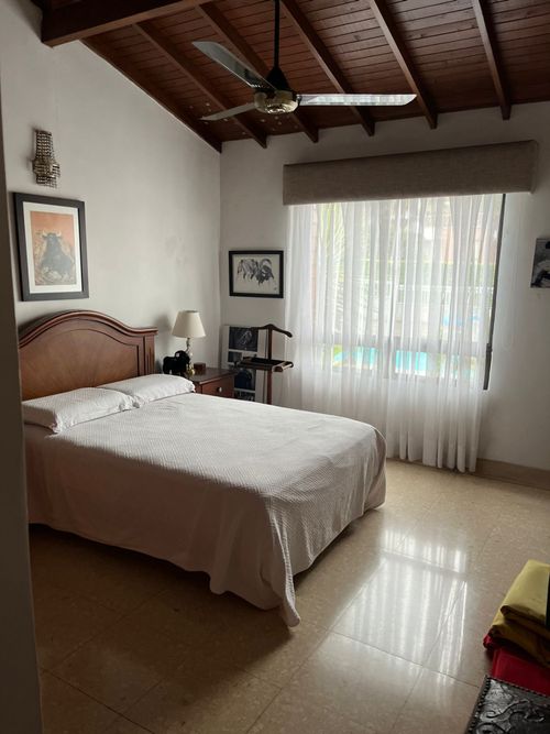 Casa de 3 alcobas en venta en El Castillo, Medellín, 336 m² · foto 19 de 22
