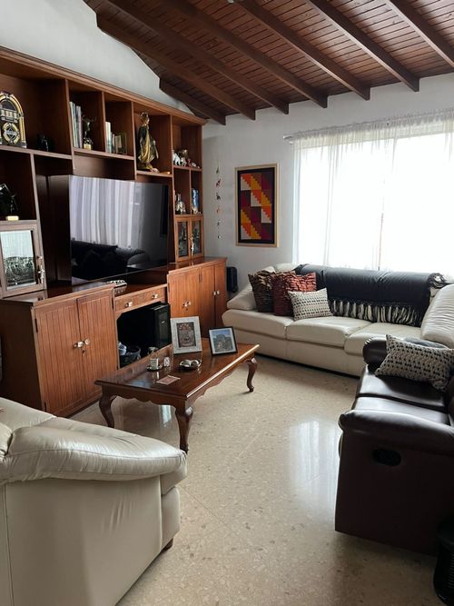 Casa de 3 alcobas en venta en El Castillo, Medellín, 336 m² · foto 22 de 22