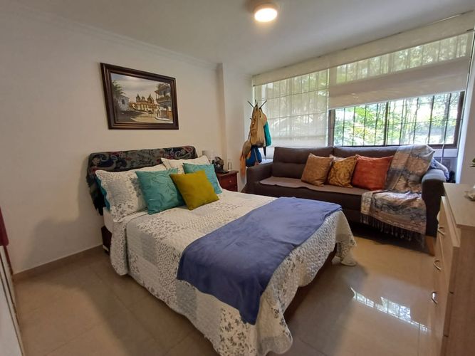 Apartamento de 3 alcobas en venta en El Poblado, Medellín, 111 m² · foto 10 de 24