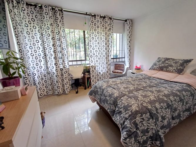Apartamento de 3 alcobas en venta en El Poblado, Medellín, 111 m² · foto 12 de 24
