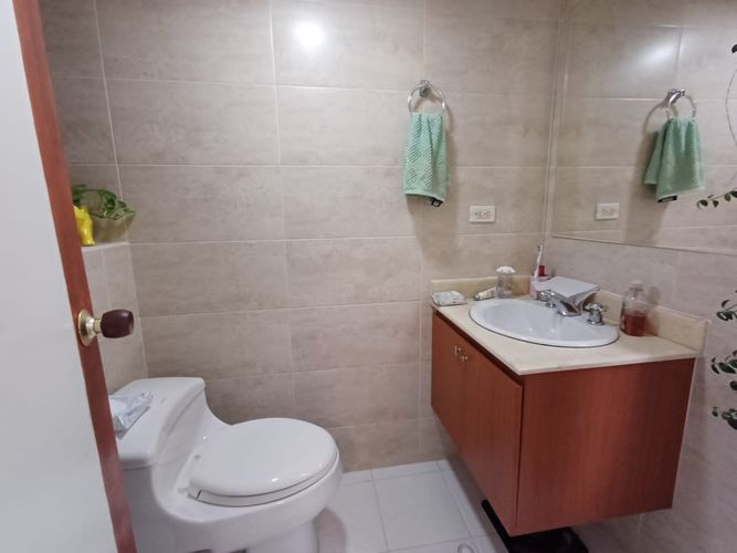 Apartamento de 3 alcobas en venta en El Poblado, Medellín, 111 m² · foto 15 de 24