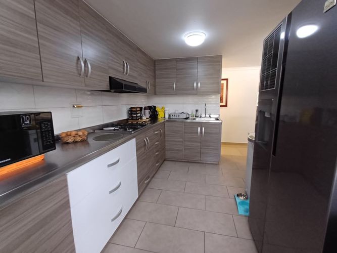 Apartamento de 3 alcobas en venta en El Poblado, Medellín, 111 m² · foto 19 de 24