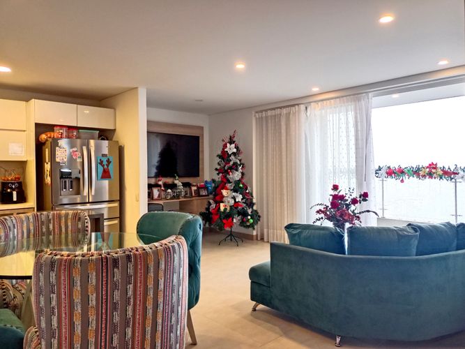 Apartamento en venta en La Flora, Cali · foto 2 de 18