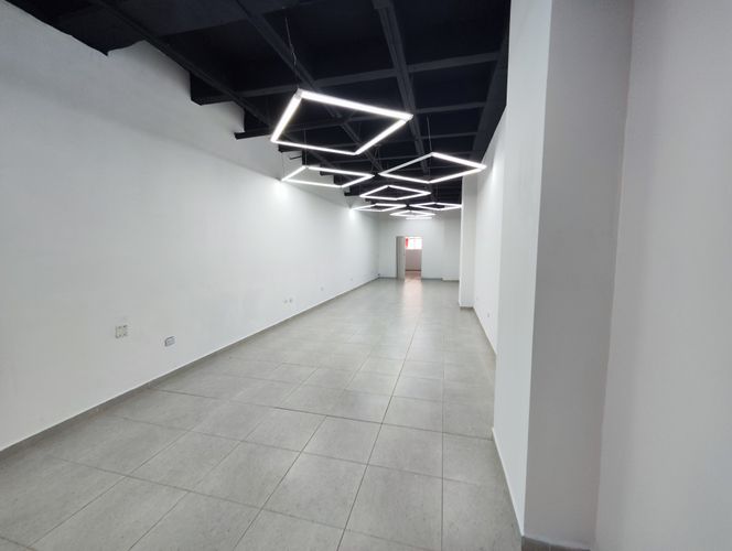 Local en arriendo en Las Lomitas, Sabaneta, 82 m² · foto 2 de 14