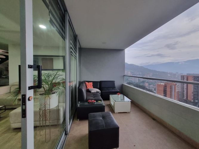 Apartamento de 4 alcobas en venta en Loma De Las Brujas, Envigado, 127 m² · foto 7 de 21