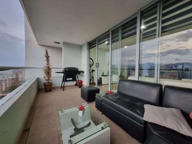 Apartamento de 4 alcobas en venta en Loma De Las Brujas, Envigado, 127 m² · foto 8 de 21